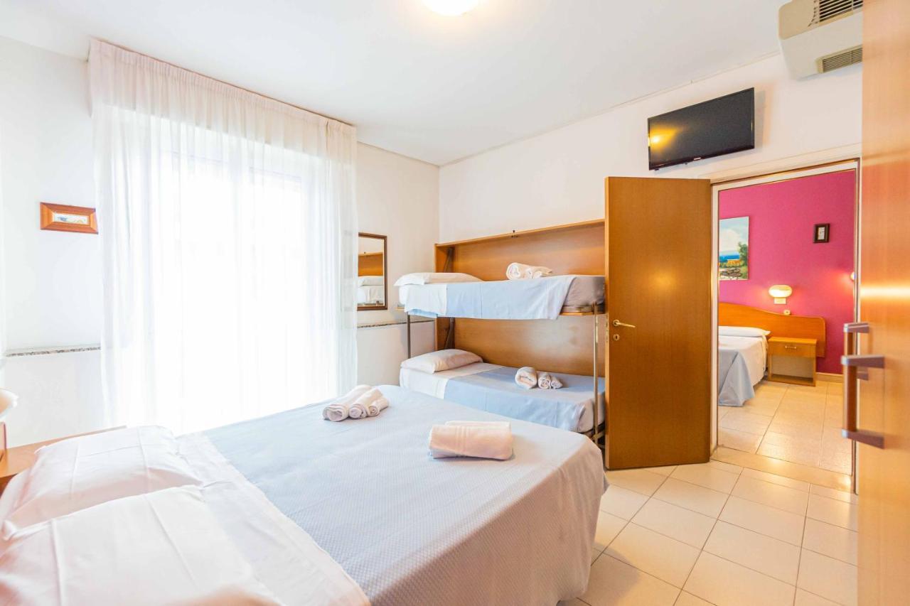 Hotel Arlino Rimini Luaran gambar
